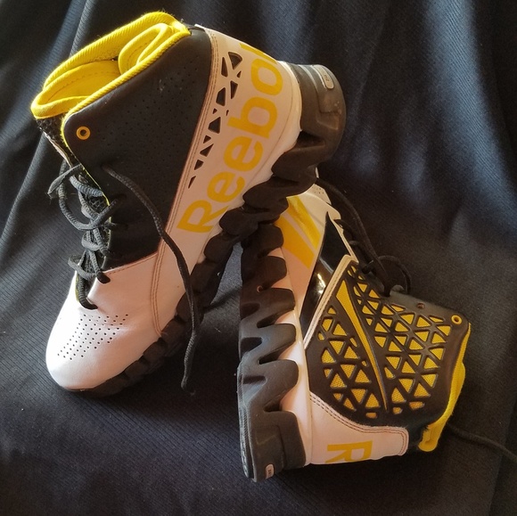 Reebok Shoes | Zig Zag High Top Boys Size 6 12 | Poshmark